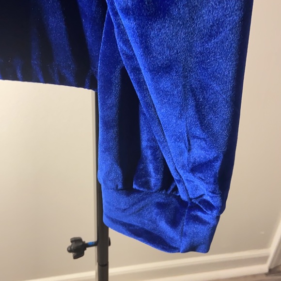 Crop top - Picture 4 of 9